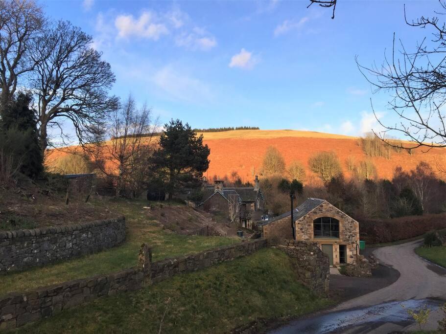 Woodmill Arches - Designer Barn Conversion For Two Apartment Lindores ภายนอก รูปภาพ